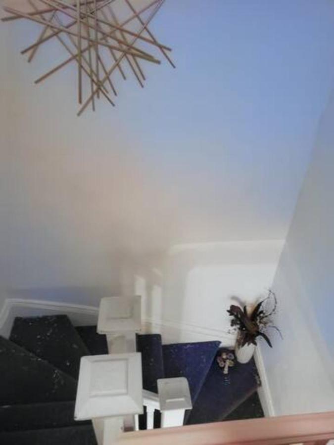 Booking-Eddy- Single Room With Self Check-In Hull 外观 照片